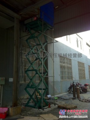 安徽合肥升降货梯挂壁车升降台专业设计安装