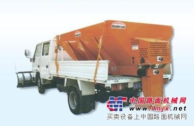 撒布机|专业撒布机|沈阳撒布机专业生产厂家|路泰达