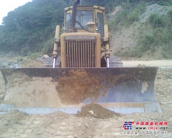 低价出售推土机