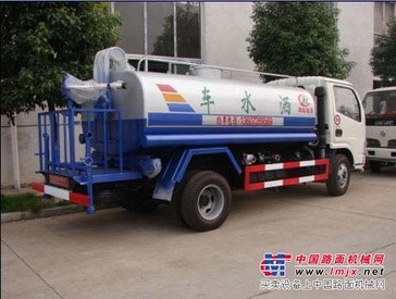 供应新洒水车价格13886867016