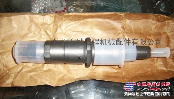 小松挖掘机喷油嘴