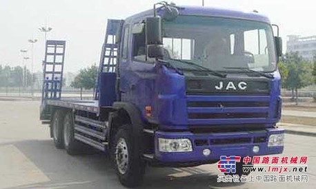 江淮后八轮平板运输车 销售热线：13997886455