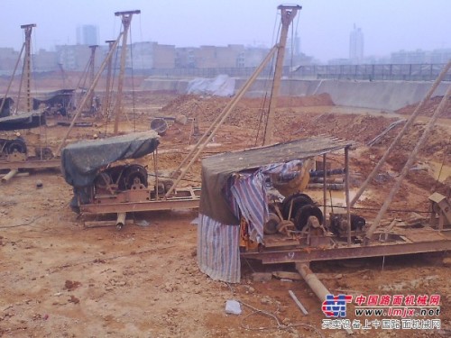 广西桂林冲孔灌注桩桩基专业施工队寻求合作