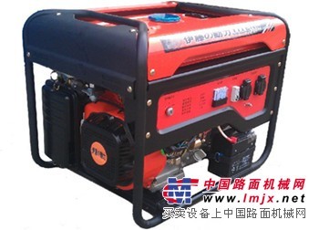 供应8KW汽油发电机 三相永磁电机汽油发电机组