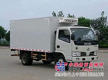 信阳新乡那里有卖蔬菜冷藏车的厂家  猪肉冷藏运输车厂家