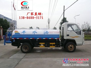 福田小型洒水车卖多少钱？13886885171