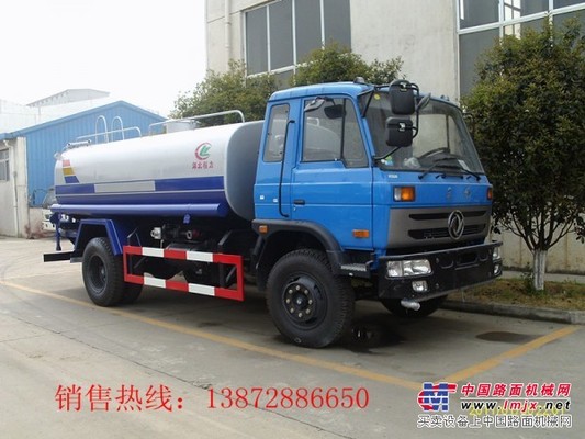 江西撫州綠化灑水車哪里有賣的,5噸10噸灑水車廠家低價(jià)直銷。