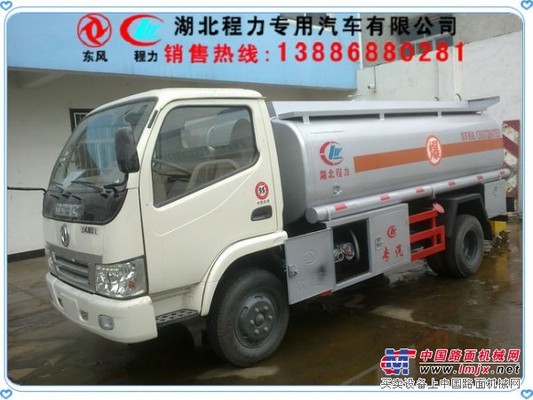 油罐車(chē)多少錢(qián) 10加油車(chē)哪有賣(mài)的 油罐車(chē)而廠家報(bào)價(jià)