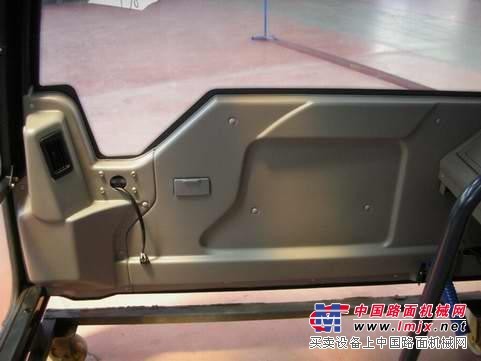  日立ZX200-3挖掘机驾驶室玻璃，内饰板