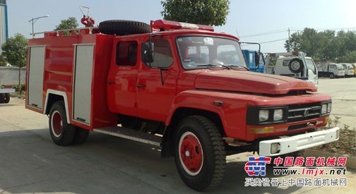 东风尖头140消防车