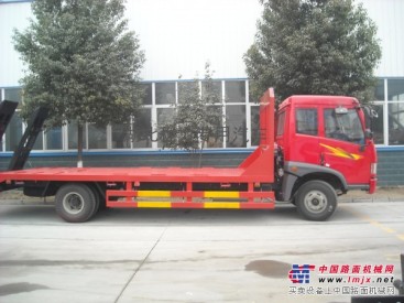 供应品质的20吨挖机装载运输车厂家13872881316