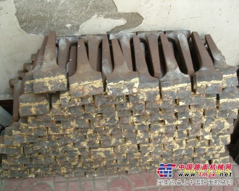 徐工路拌机刀头