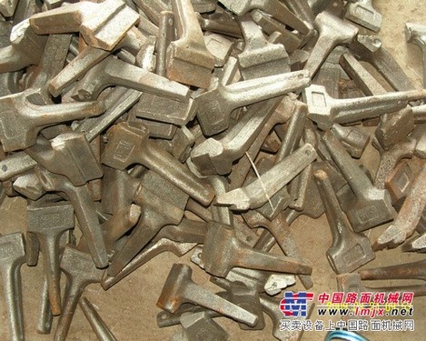 三一路拌机刀头