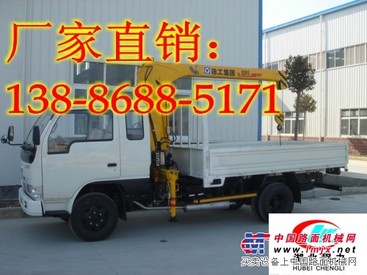 东风小霸王（排半）国三随车吊多少钱？13886885171