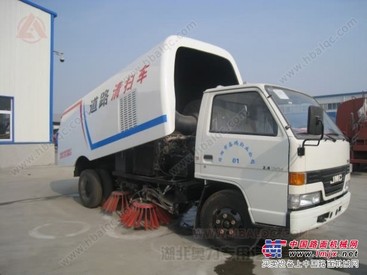 江铃道路清扫车多少钱,5立方扫路车厂家直销,市政道路清扫车