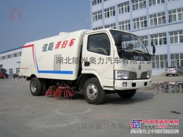 东风福卡瑞5吨小型扫路车 