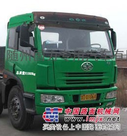 供應(yīng)斯太爾豪運(yùn)前四后八油罐車(chē)