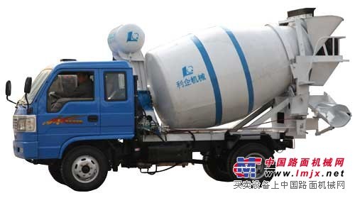 lqjx-001徐州小型混凝土泵車，小型泵車生產廠家