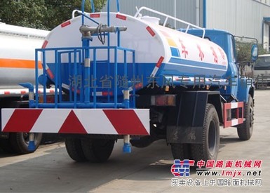年底大甩卖3吨5吨洒水车