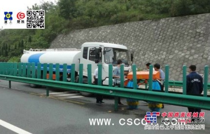 东风天锦12吨高速公路护栏清洗车（价格）