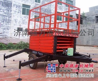 济南强力牵引式液压升降机