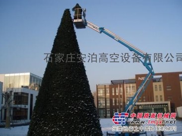 高空设备石家庄自行式升降车出租式自行升降车高空设备租赁