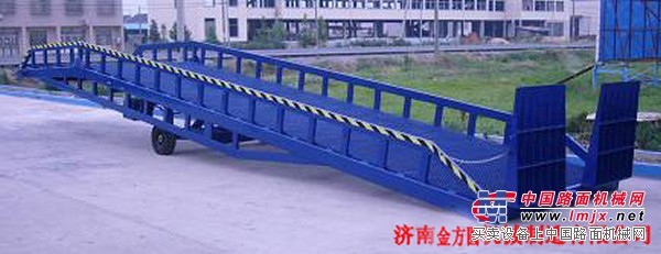供应jinfangyuan移动式液压登车桥