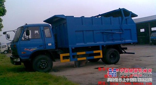 供应东风145对接式垃圾车15871248299
