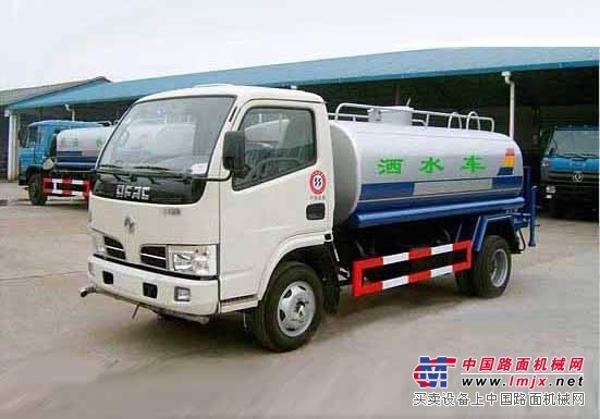 东风大金霸绿化喷洒车 