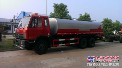 榆树市东风福瑞卡洒水车,3吨洒水车