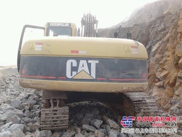 低价出售03年卡特320C价格在21万左右