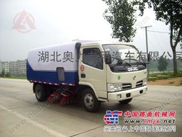 供应东风金霸扫路车 江苏扫地车 大型洗扫车的价格