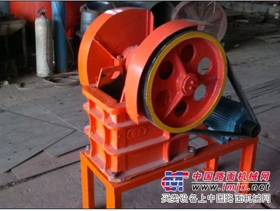 供應上海生產用小型鄂式破碎機，上海供應鄂式破碎機