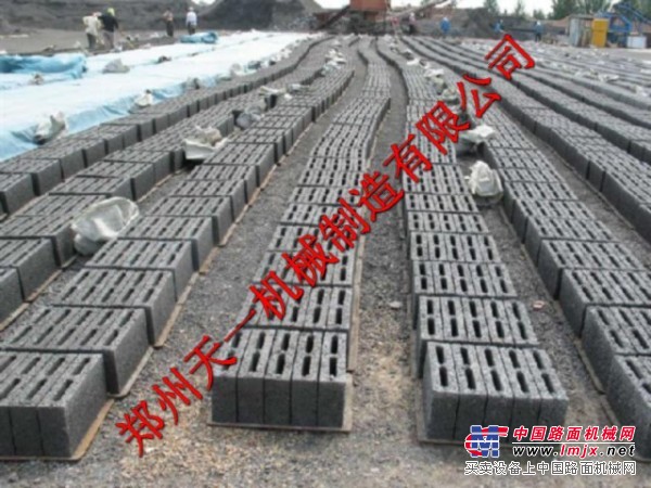 专业提供小型加气块设备生产线升级服务—天一重工