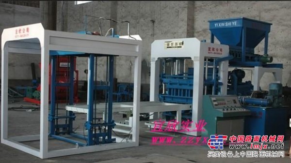 供应北京小型液压水泥制砖机设备的价格和生产厂家YX