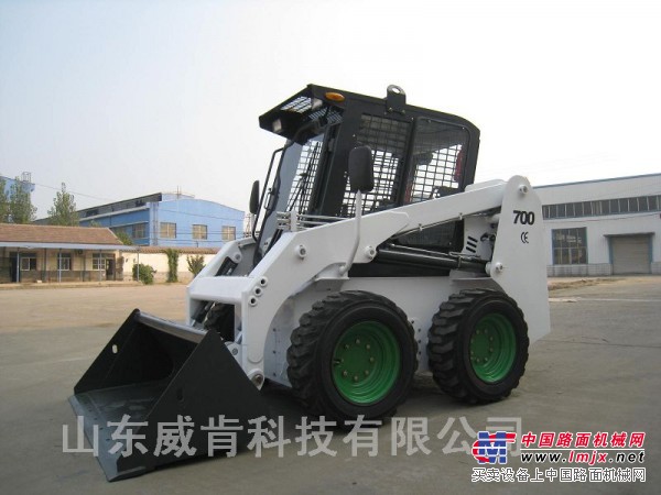 供应滑移转载机 厂家直销威肯700型号 牧场机械 牧场设备