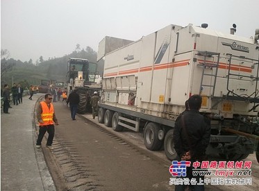 出租维特根再生机维特根稀浆车维特根铣刨机福格勒摊铺机