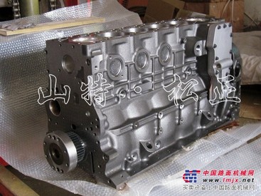 供应小松挖掘机220-8中缸总成，缸体，昆明小松挖机配件