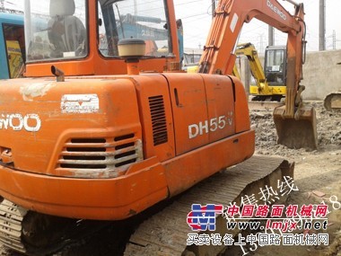 強勁銷售-鬥山二手挖掘機DH55（新貨上架）