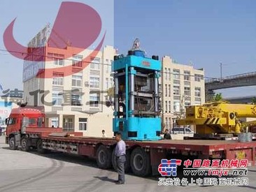 供应全自动液压砖机注重品牌的力量重视发展的的动力
