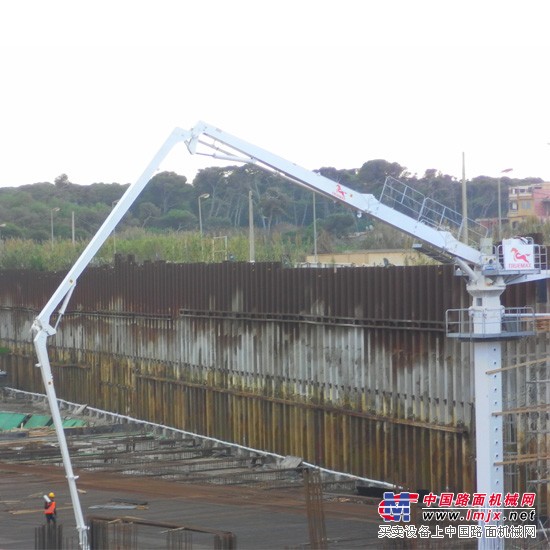 供应34M电比例内爬式混凝土布料机