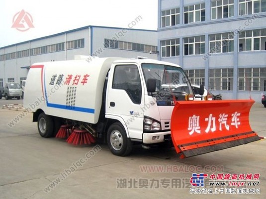 五十鈴帶推雪鏟小型掃地車,多功能環衛掃路車,公路垃圾清掃車