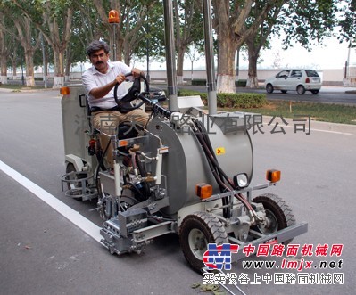 马路标线机