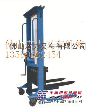 供应顺德手动叉车维修保养