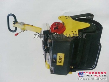无锡海龙供应HP-R300系列内燃式压路机
