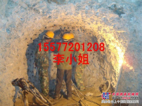 供应隧道沟渠岩石开挖设备液压劈石机