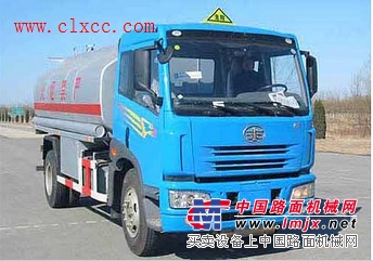  解放單橋油罐車(15-18立方)