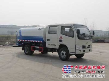 供应东风多利卡洒水车，洒水车厂家，洒水车价格