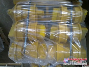 山推推土机配件SD22轮子