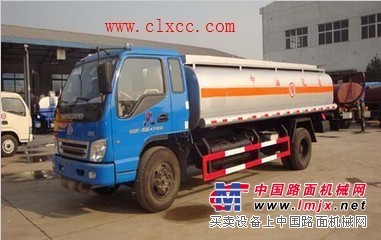 CLW5161GYYT4型运油车